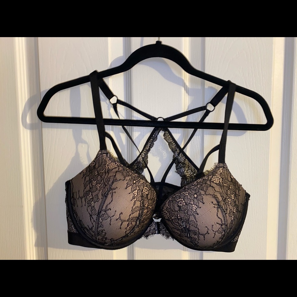 Victoria Secret bra size 36DD slightly worn